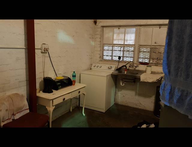 442M² FACTORY FOR SALE IN BELLVILLE CENTRAL
